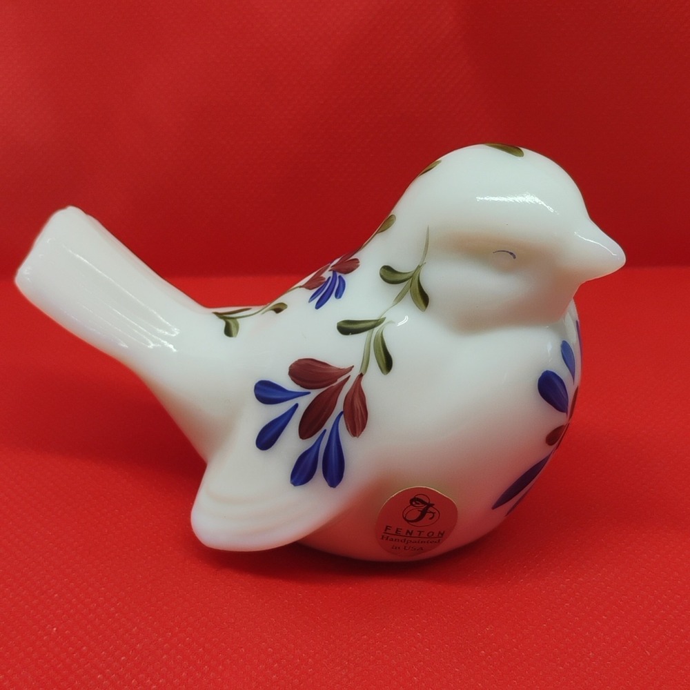FENTON Vintage White Milk Glass Bird Handpainted Signed K. Brightbill Sticker‎